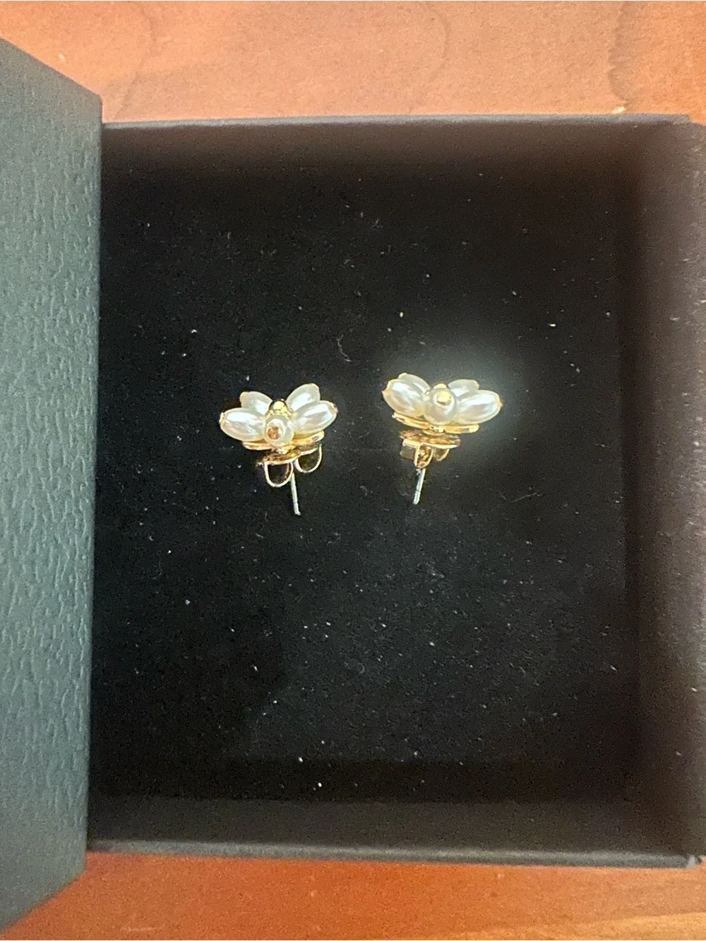Kate Spade Delicate White Floral Pearly  Stud Earrings - Gold Accent